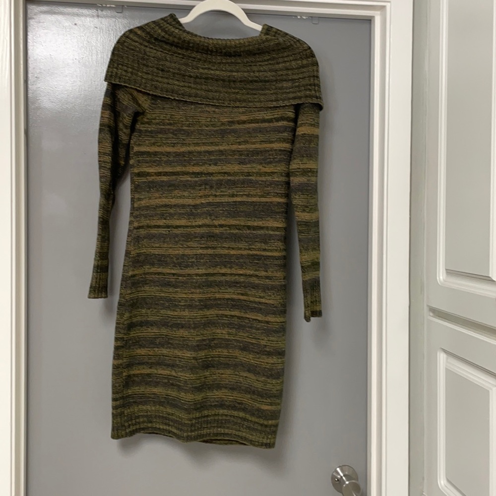 Maggy London Multi color Winter dress.